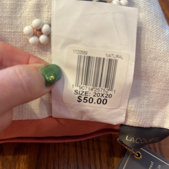 Lacourte Kuro Cotton 20" x 20"Decorative Pillow- Duck feathers & Embelli… - Picture 9 of 12